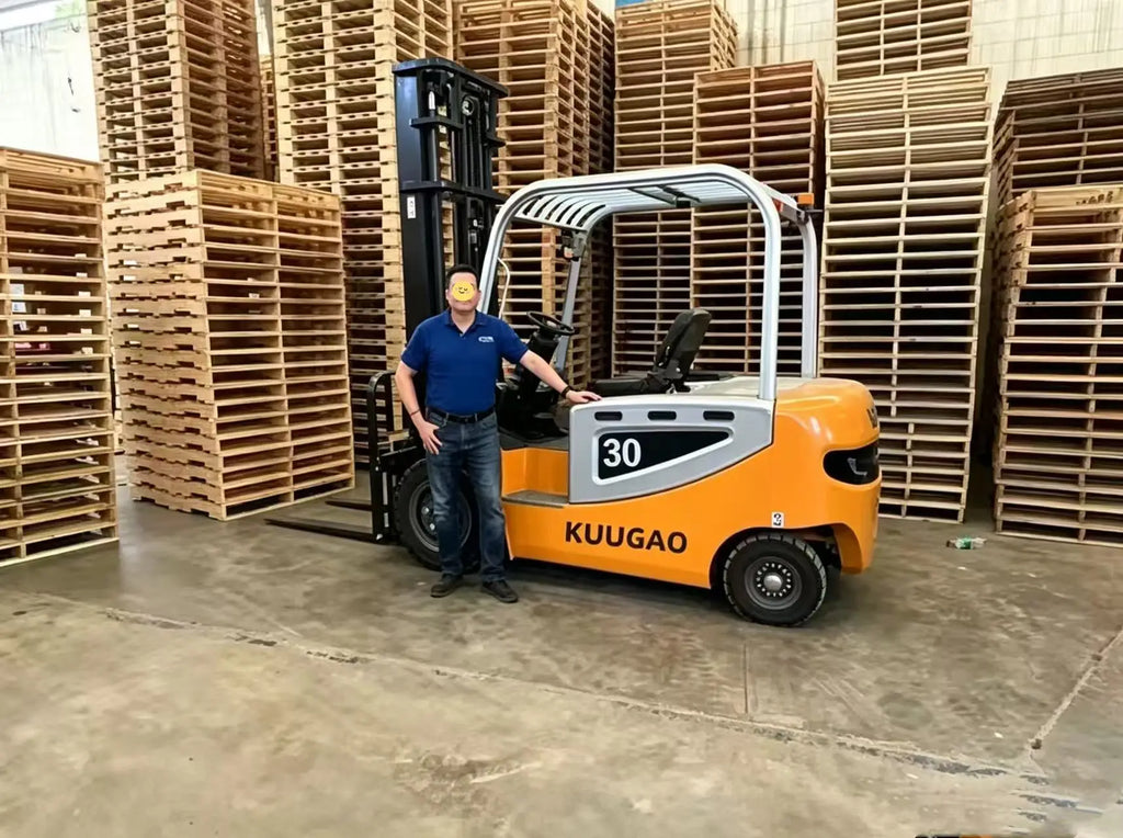 Mini Excavadora 2 ton — Motor Kubota, Orugas, Certificada CE